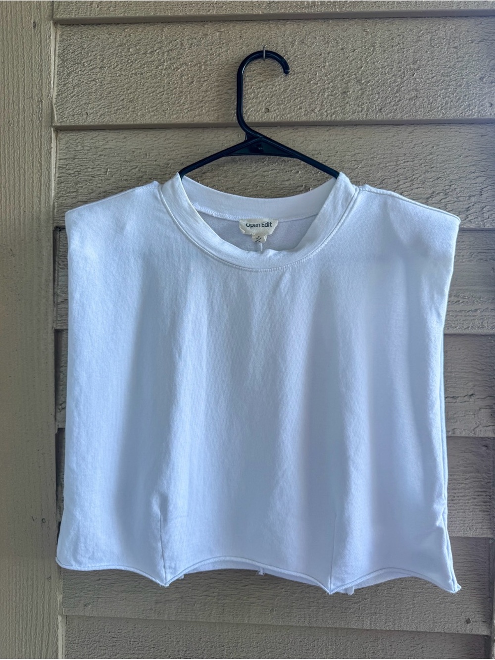 White Sleeveless Cropped Padded Shoulder T-Shirt